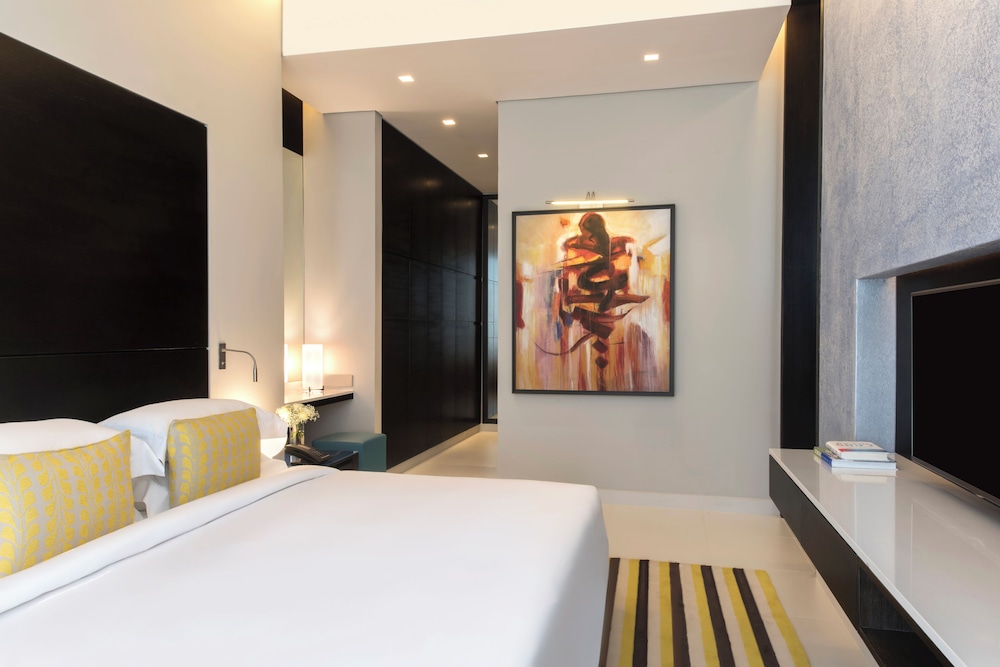 1 BEDROOM, DELUXE, SUITE