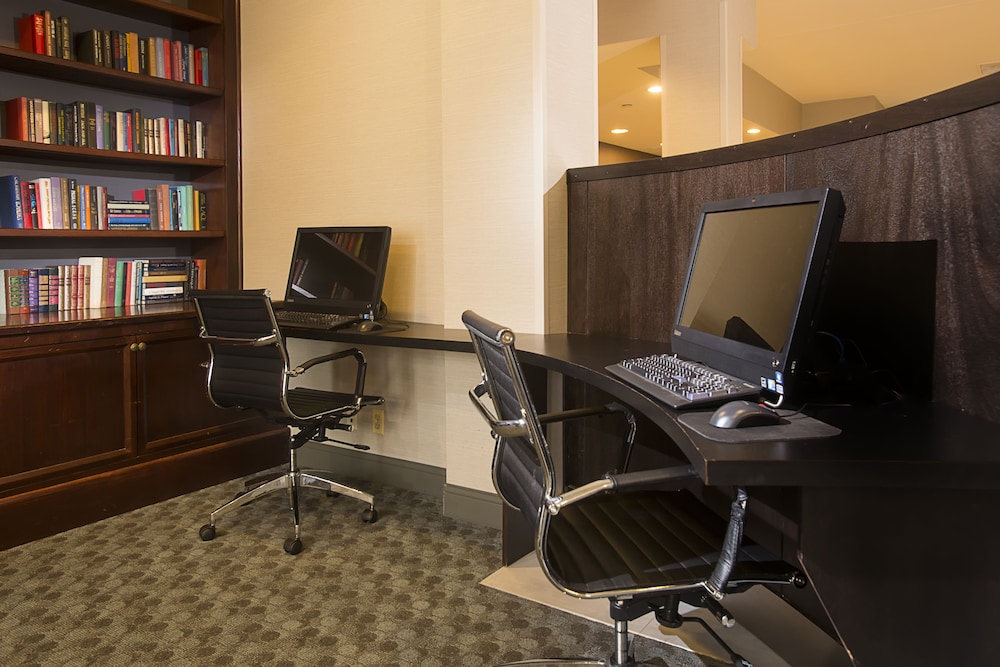 Doubletree By Hilton Detroit Novi 56/74