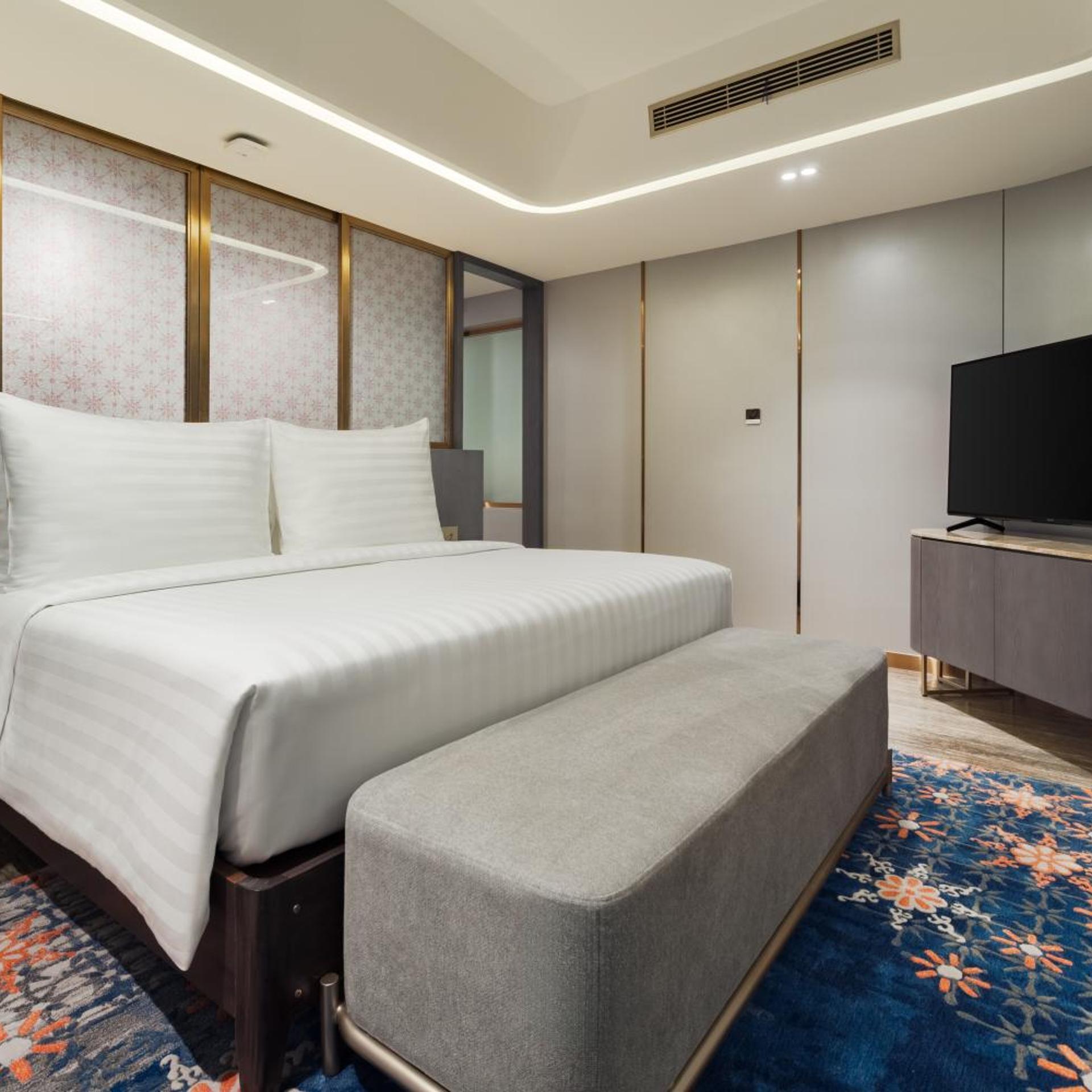 Suite, Sofa