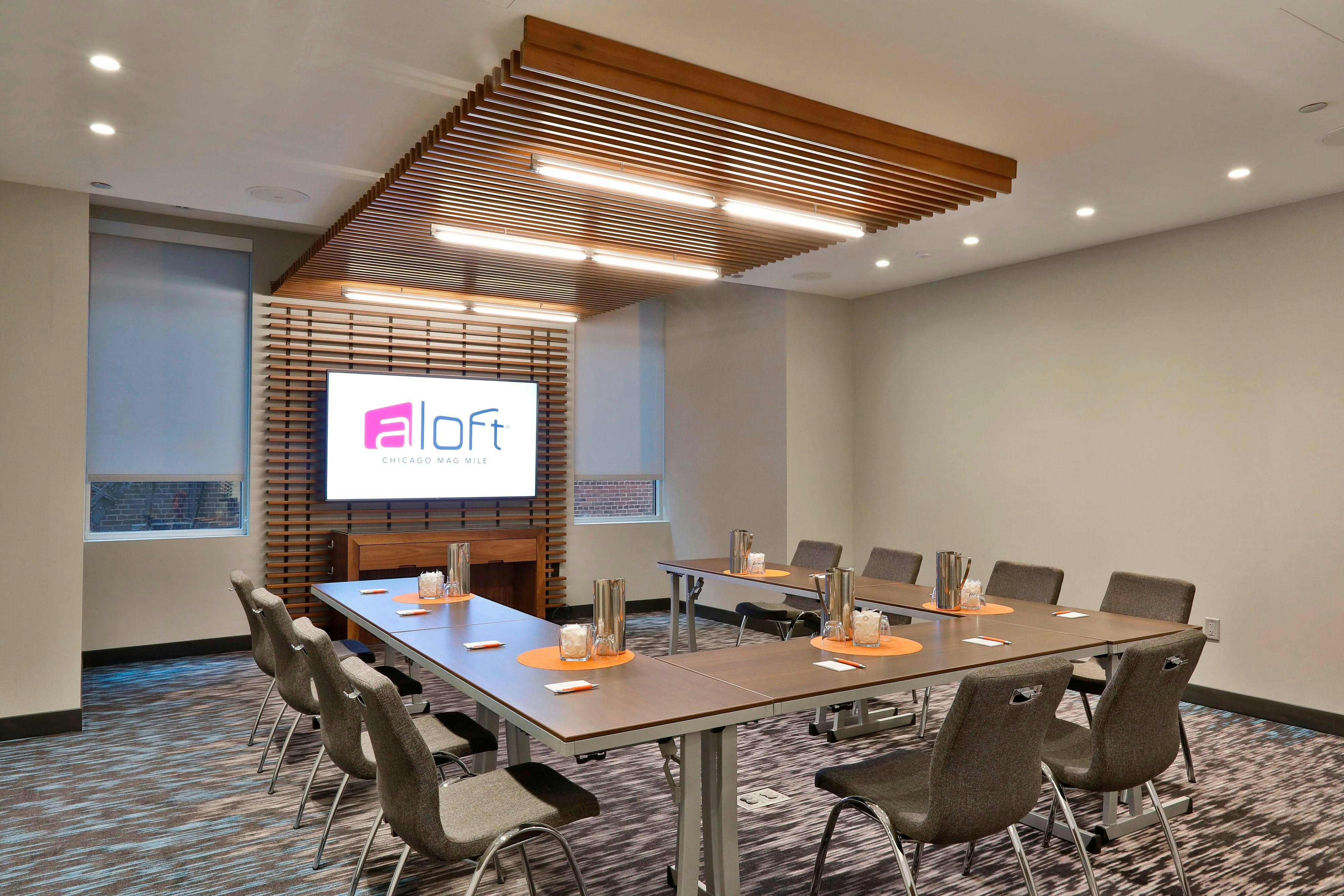 Aloft Chicago Mag Mile 38/47