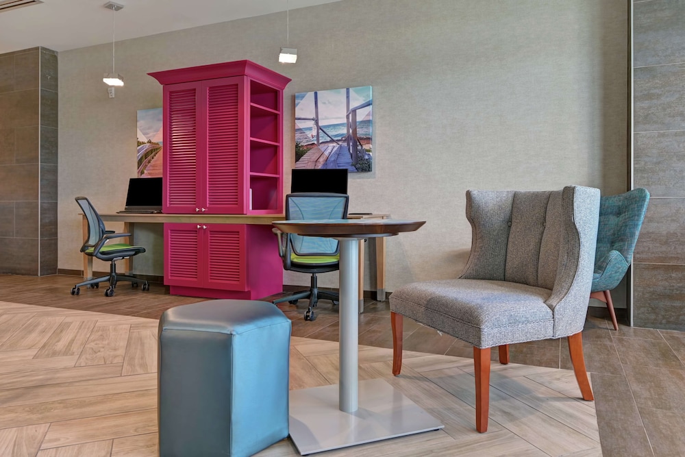 Home2 Suites by Hilton West Palm Beach Airport 53/62