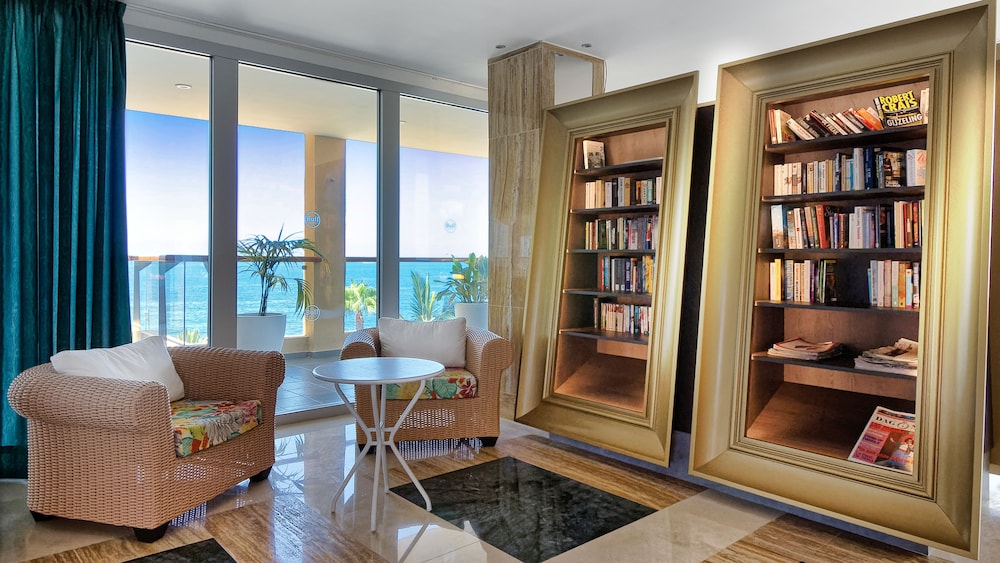 Bull Dorado Beach 25/50
