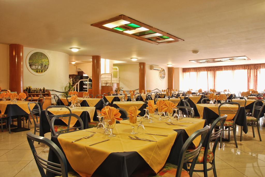 Hotel Scacciapensieri 12/20