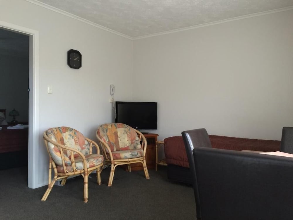 Earnslaw Motel 28/39