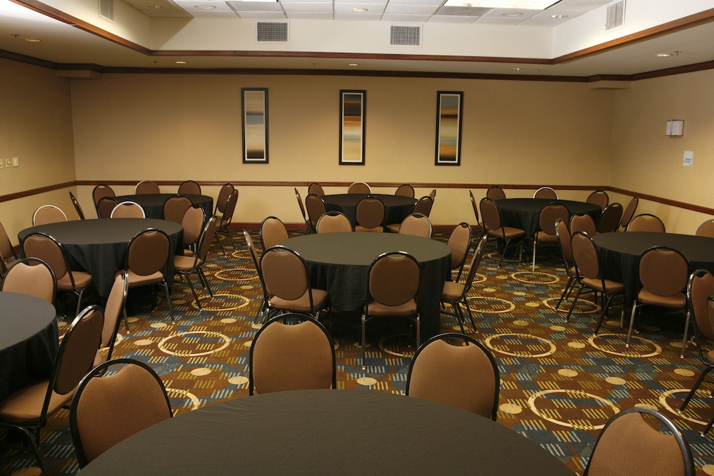 Best Western Plus Goldsboro 31/32