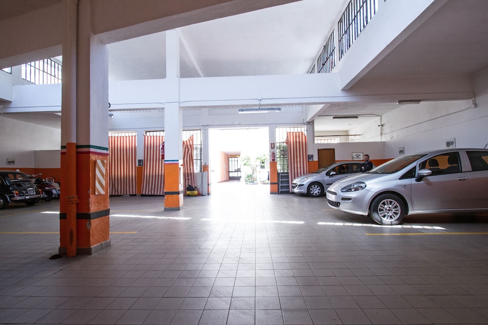 Hotel Adriano 31/33