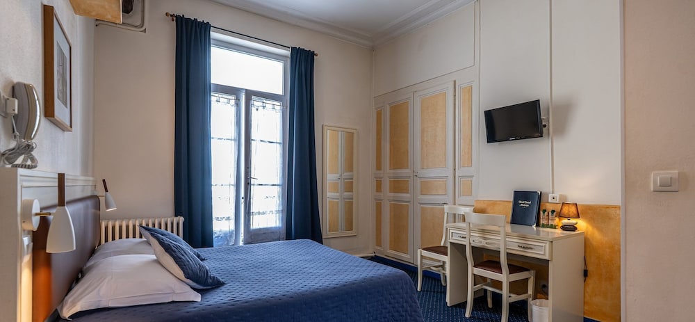Hotel Central Montargis 15/50