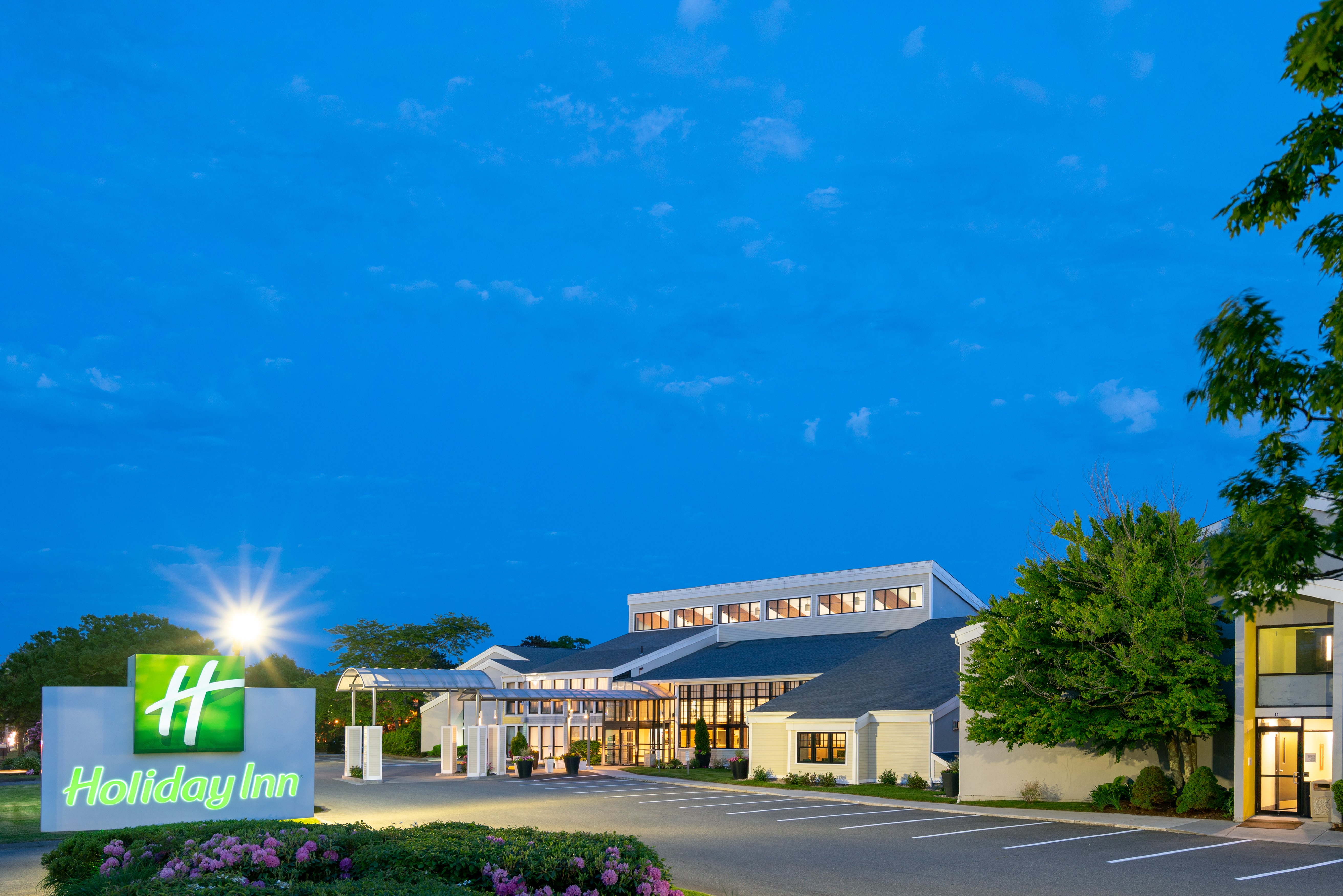 Holiday Inn Cape Cod - Hyannis 2/34