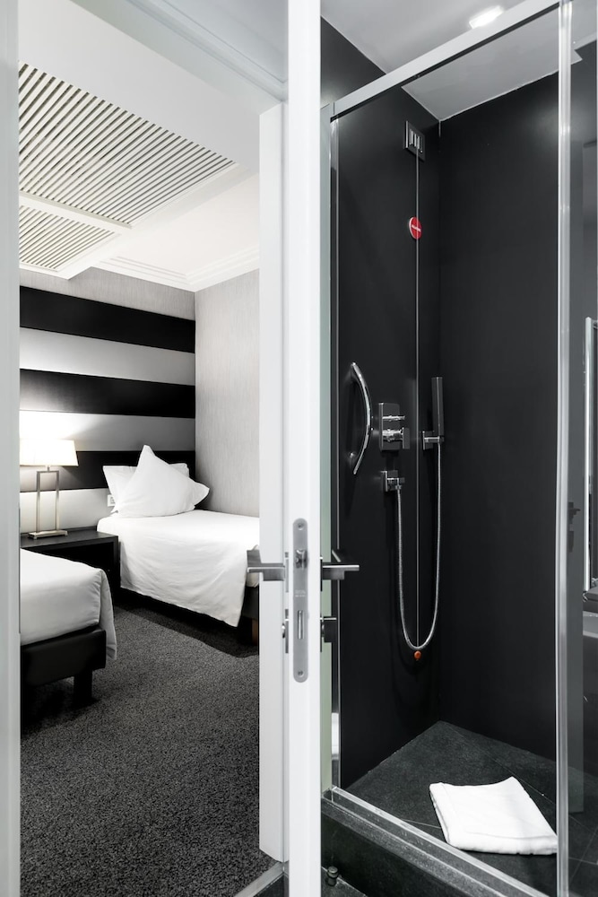 Hotel Mancino 12 10/32