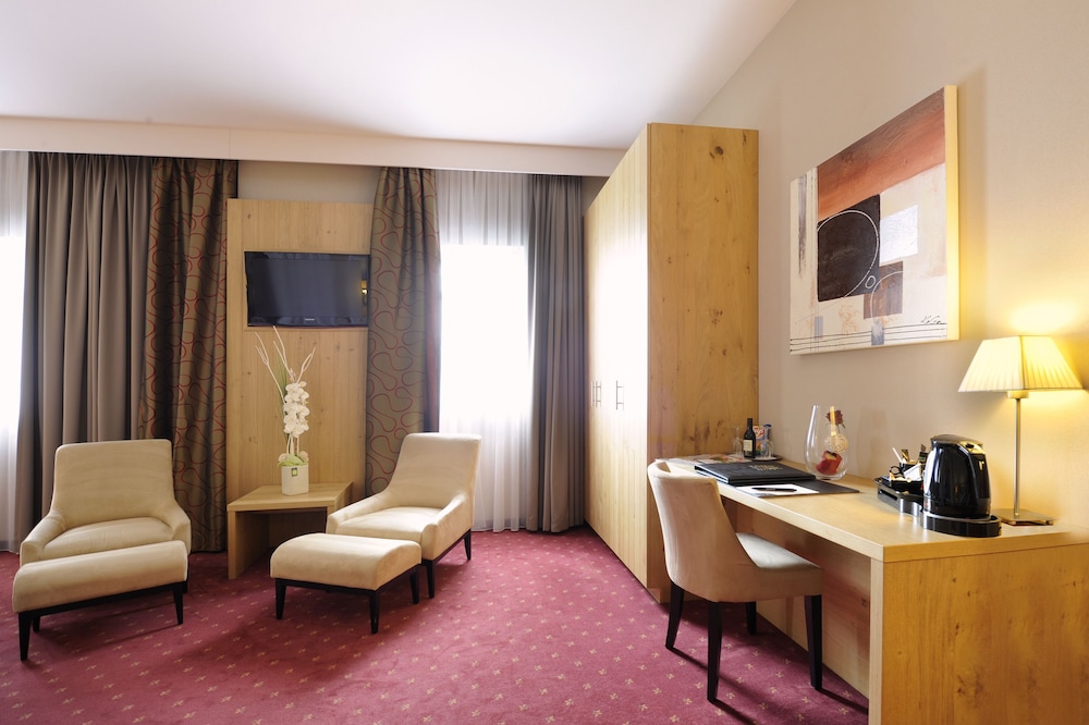 Hotel Restaurant Verviers 42/67
