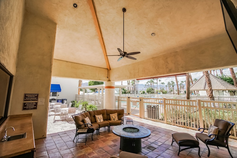 Desert Breezes Resort 41/54