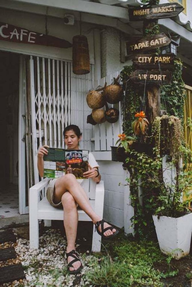 Past Tense Hostel 11/50