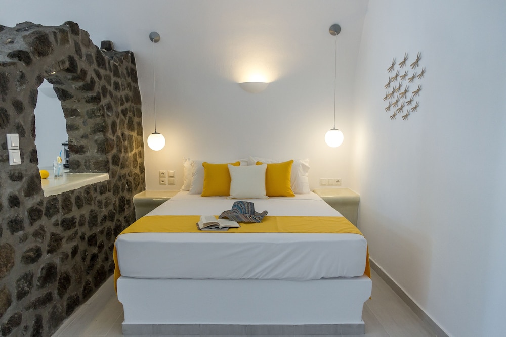 SUITE, KING BED, SOFA