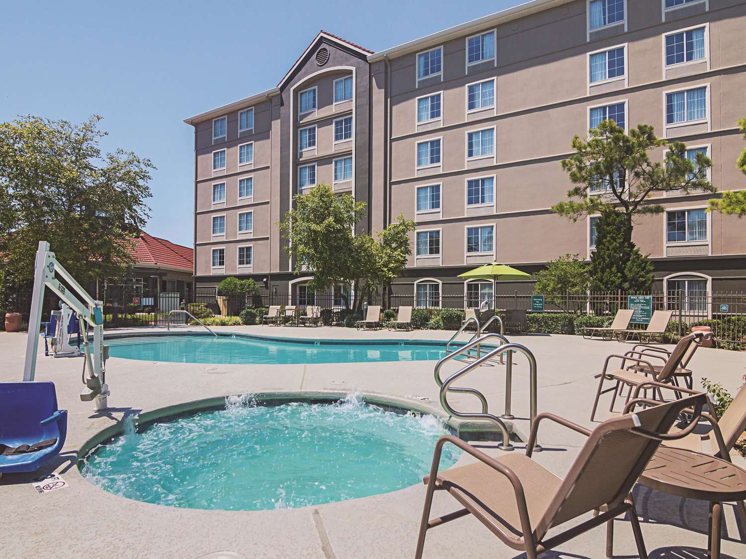 La Quinta Inn Suites Oklahoma City Nw Expwy 44/47