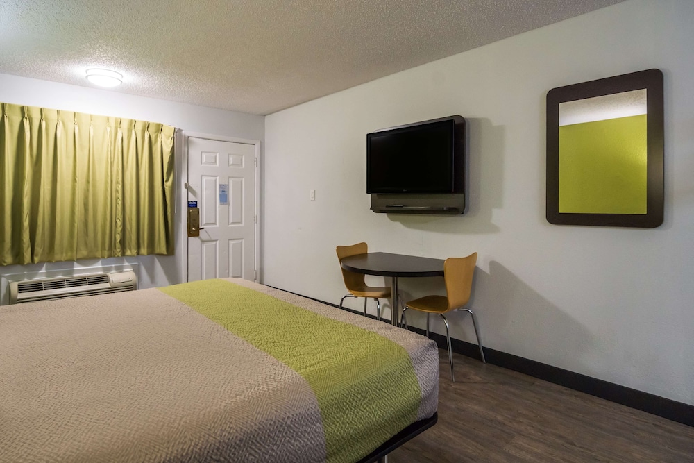 غرفة ديلوكس بسريرين مزدوجين للمدخنين، Motel6 Irving, TX - Loop 12 2/8