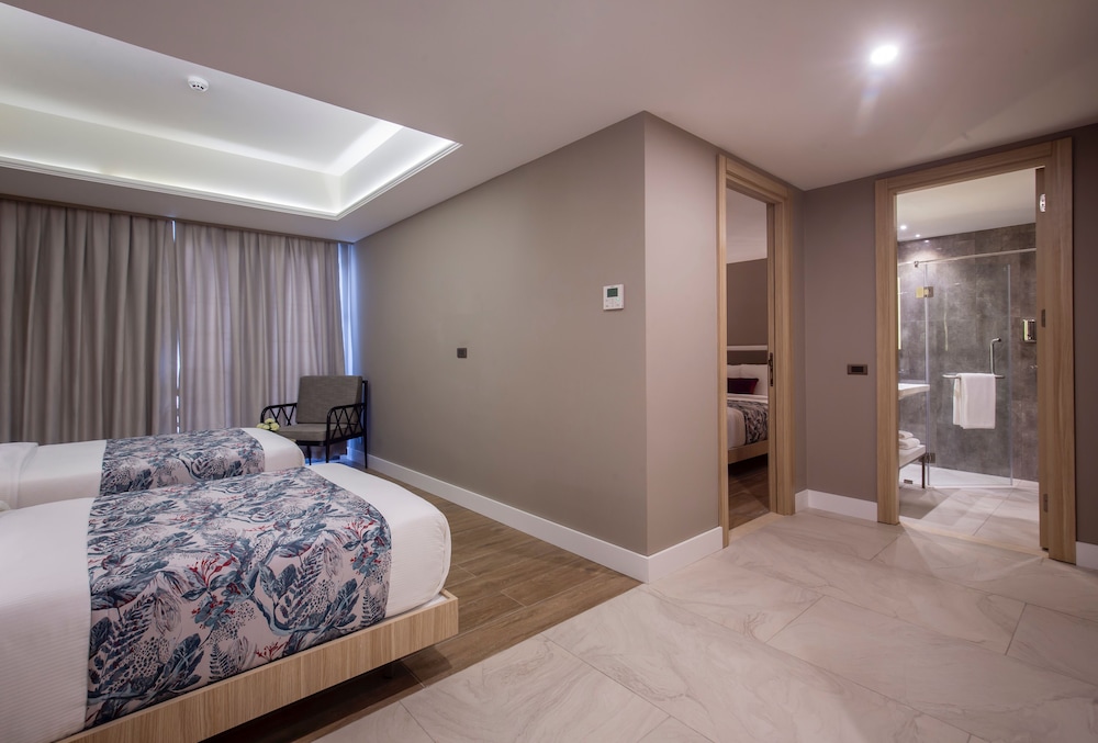 Woovo Phuket Patong 16/48