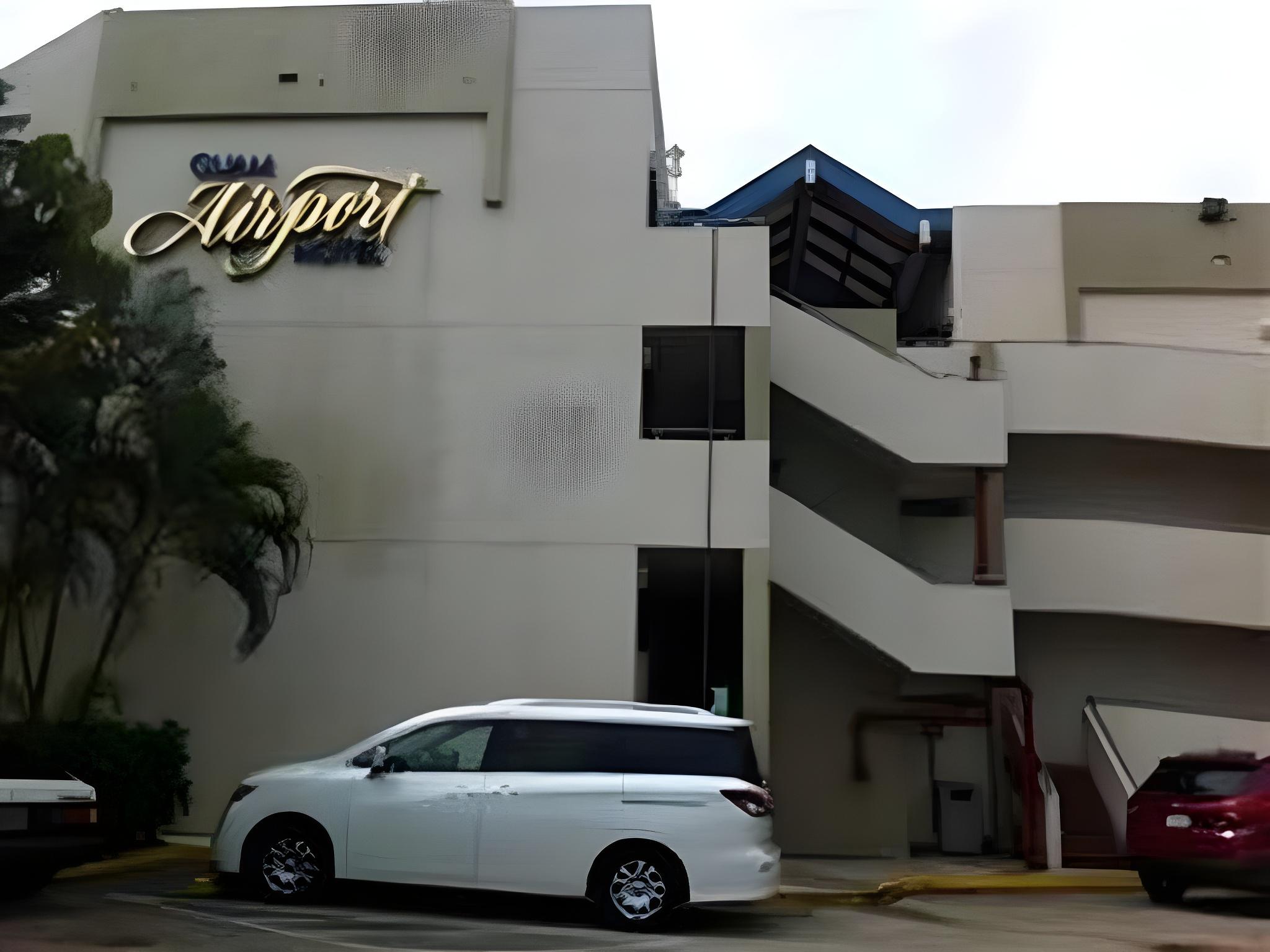 Guam Airport Hotel 26/33