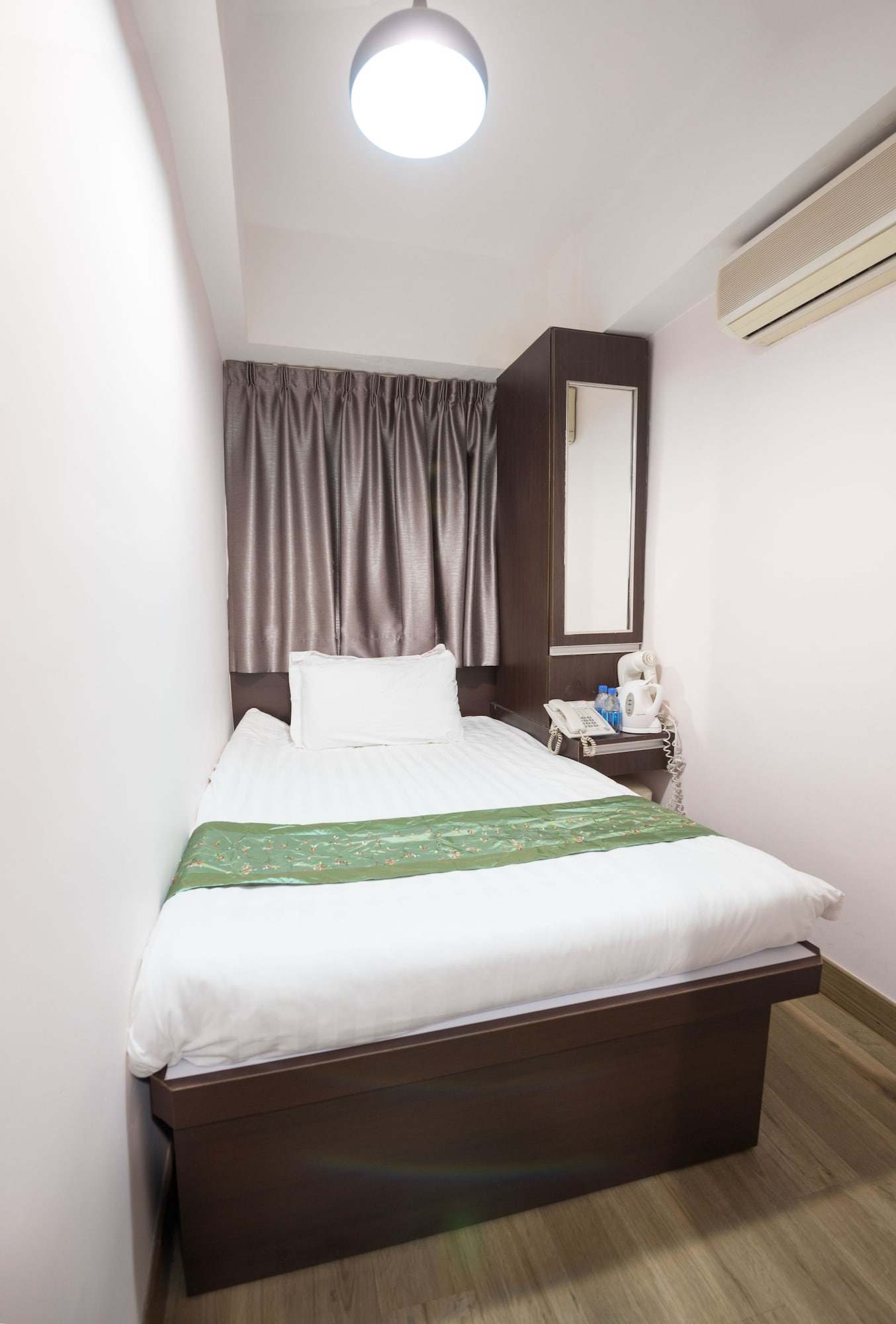 ECONOMY, DOUBLE BED