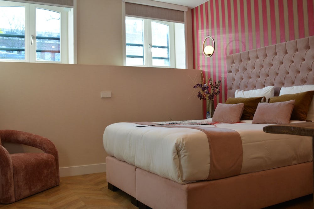 If boutique hotel 22/55