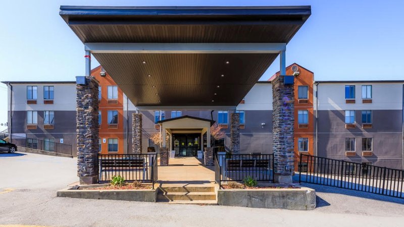 Holiday Inn Express Osage Beach - Lake Of The Ozarks 45/46