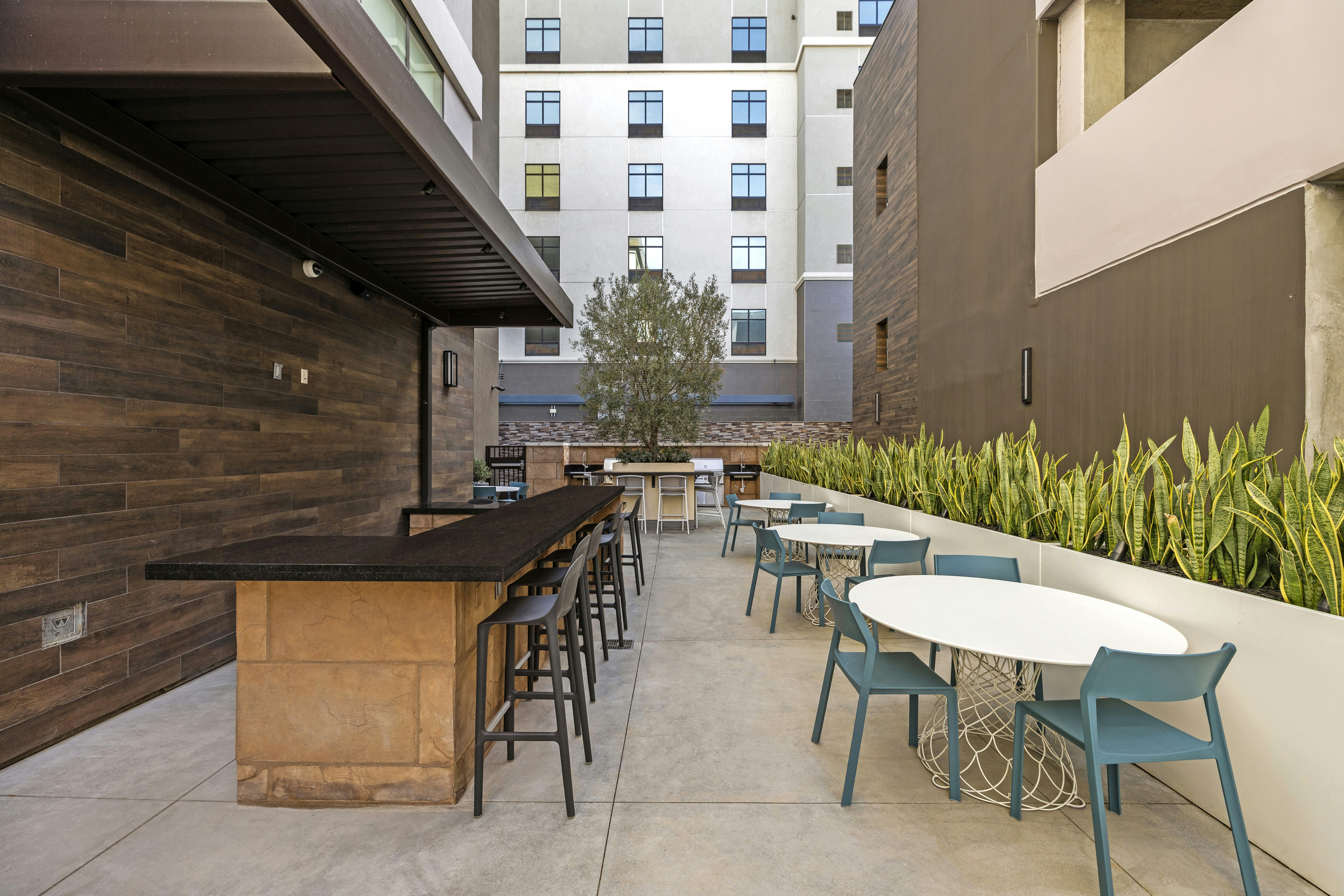 Home2 Suites by Hilton Riverside Downtown 28/38