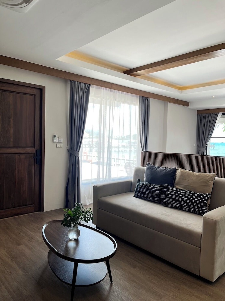Punnpreeda Beach Resort 27/47