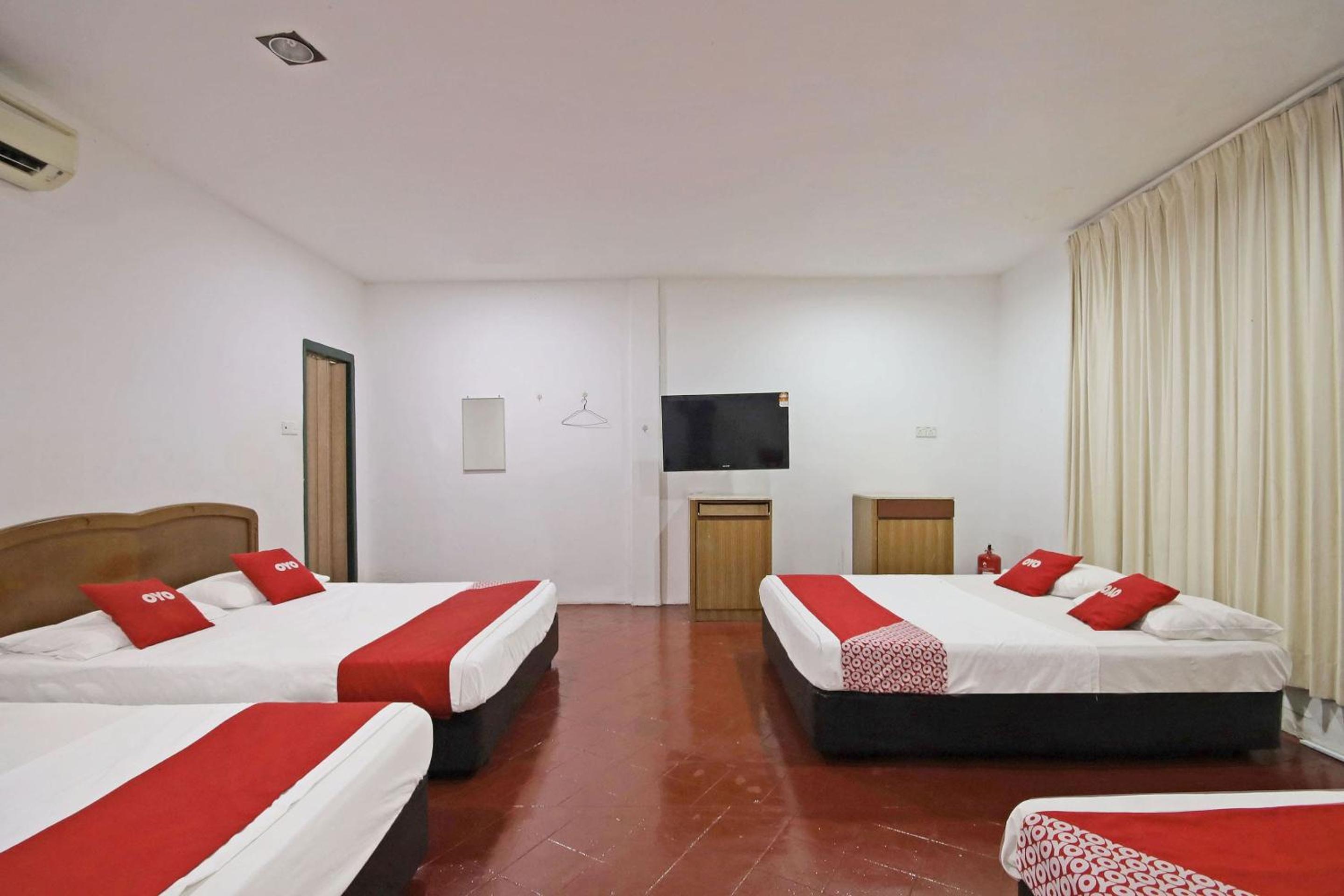 Superior, Family, Hotel O Shalimar 4/10