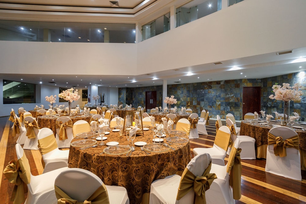 Real Inn Tijuana by Camino Real Hotels 40/50