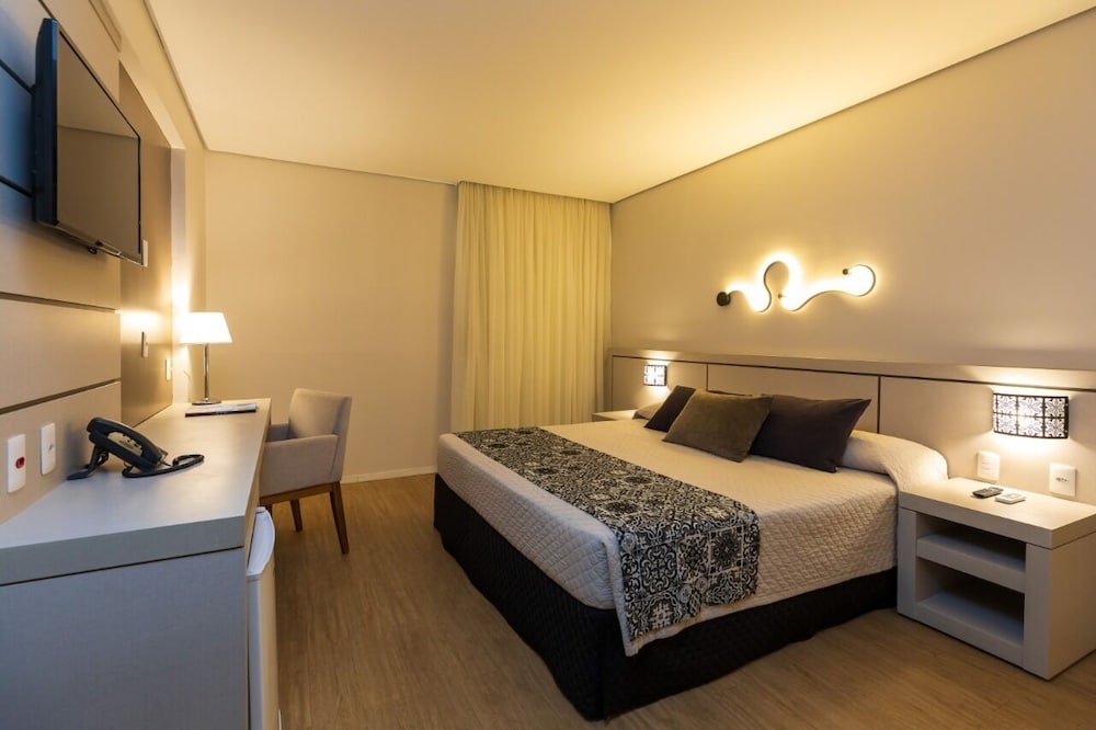 Viale Tower Hotel 22/53