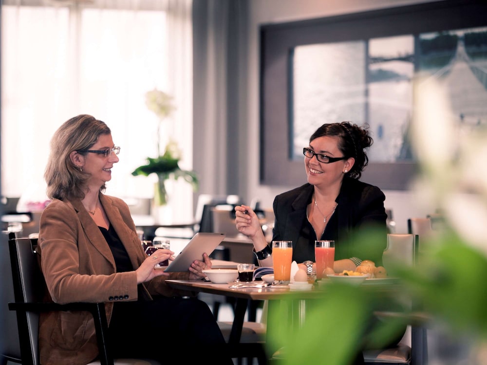 Mercure Paris Ivry Quai de Seine Hotel 58/79