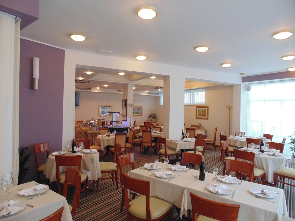 Hotel Zadar 38/54