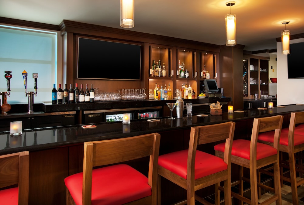 Four Points By Sheraton Hotel Suites San Francisco Airport 28/33