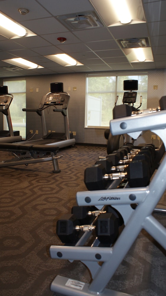 Fairfield Inn Suites By Marriott Chesapeake Suffolk 26/52