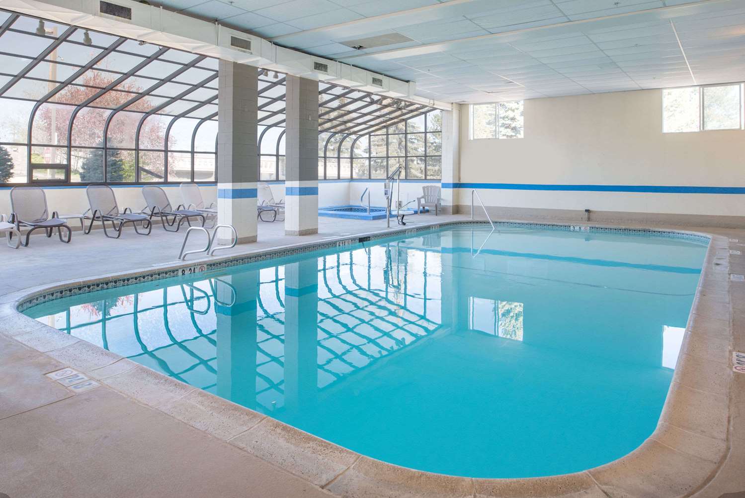 Ramada By Wyndham Downtown Spokane 6/20