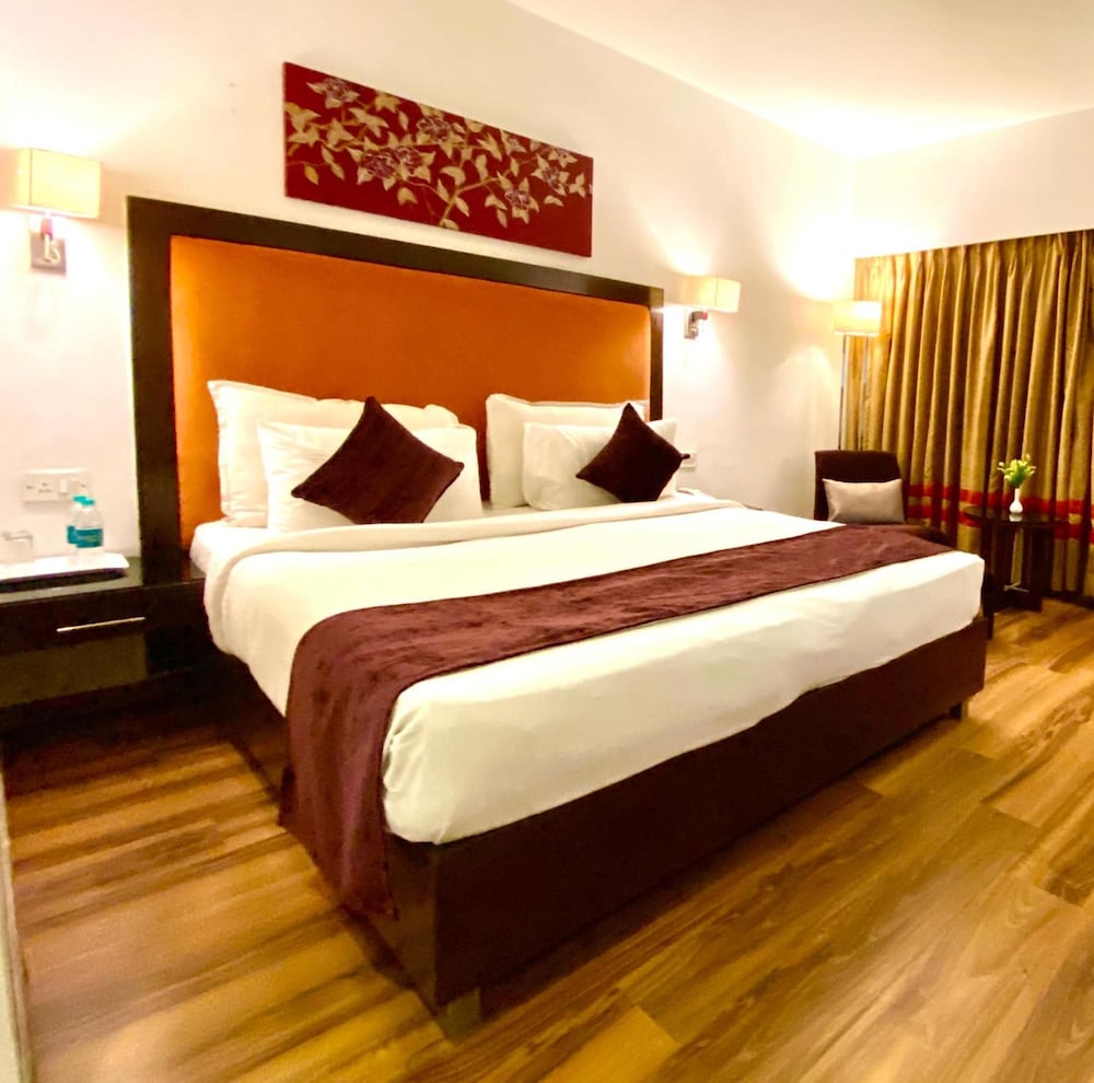 RNB SELECT BANJARA HILLS 9/45