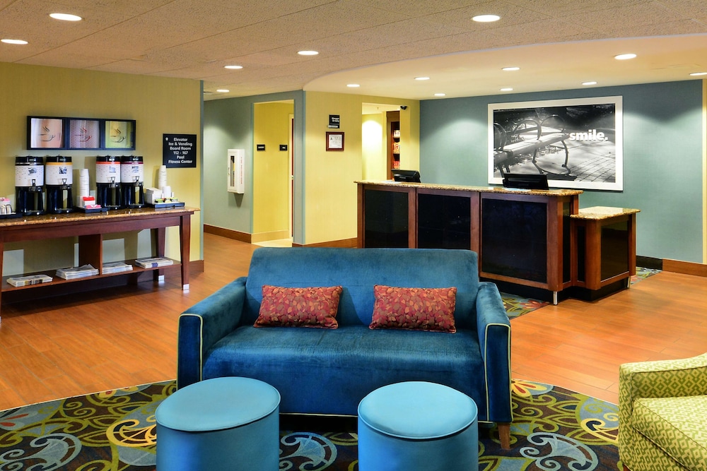 Hampton Inn Raleightown of Wake Forest 37/57