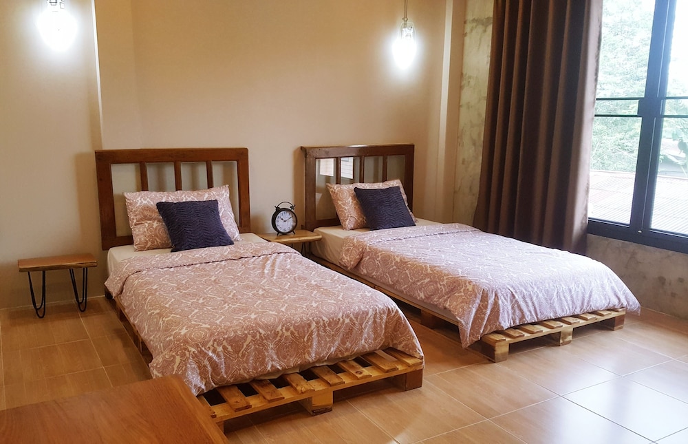 Baan Canalee 16/50
