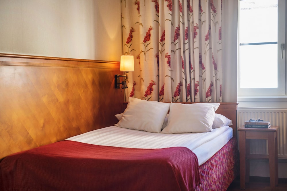 Best Western Strand Hotel 25/60