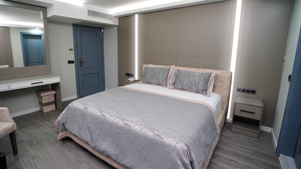 Standard, Double Bed