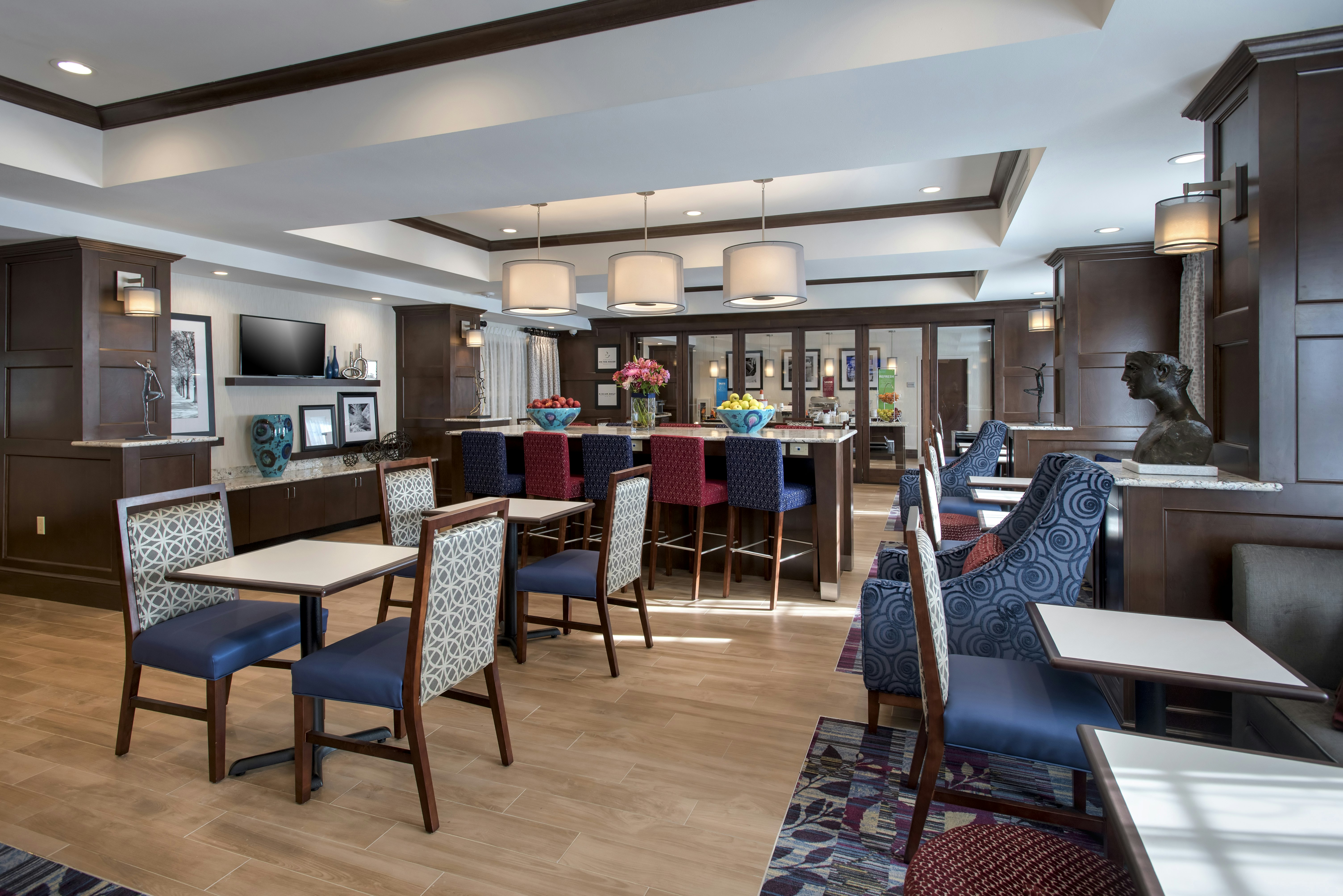 Hampton By Hilton New Paltz 36/47