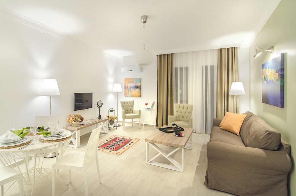 Rodina Suites 31/50