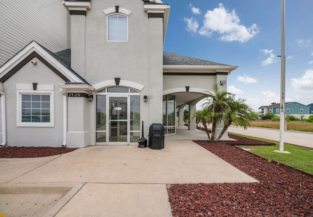 Studio6 Ingleside Tx 32/41