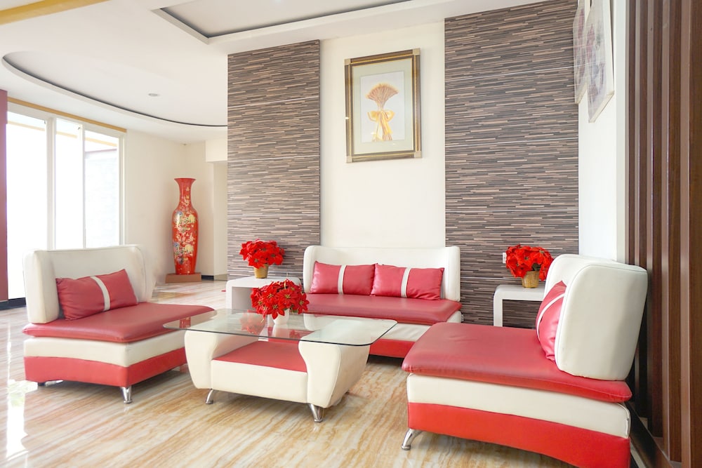 Hotel O Siwalankerto Near Surabaya Carnival 43/47