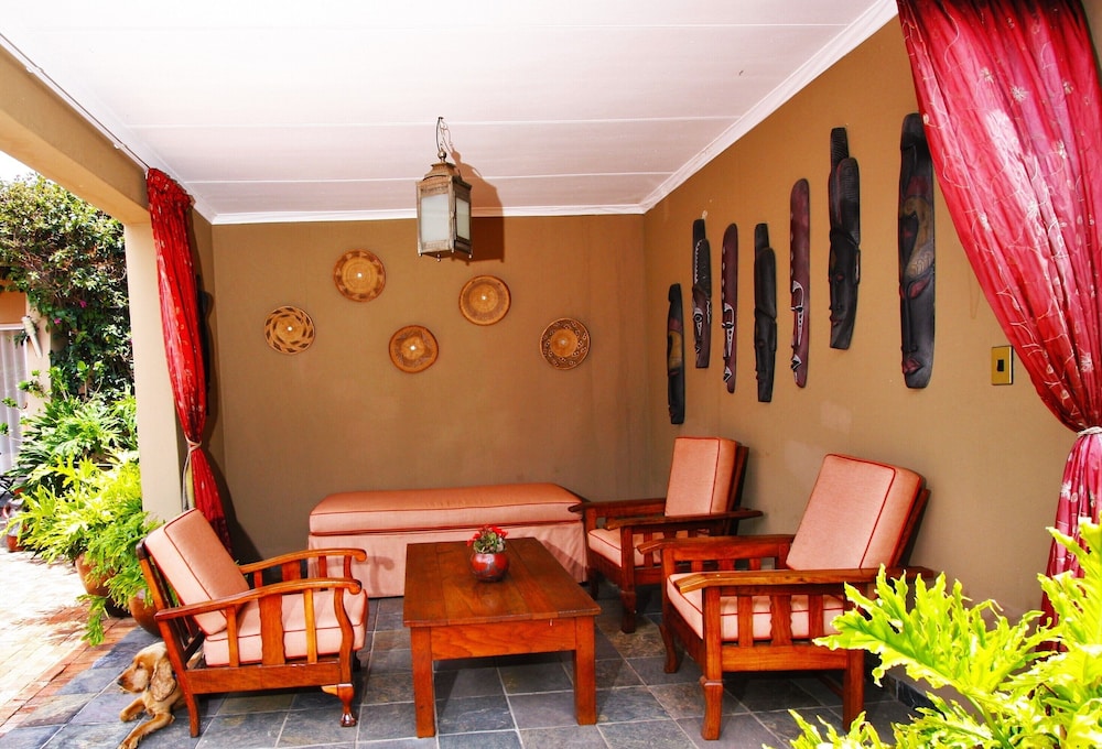 African Roots Guest House 37/50