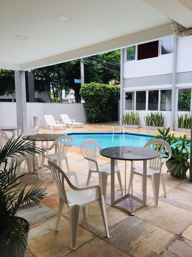 Caravaggio Praia Hotel Canasvieiras 38/44