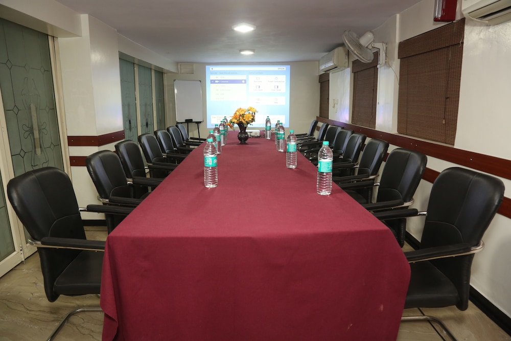Hotel Jyoti 45/49