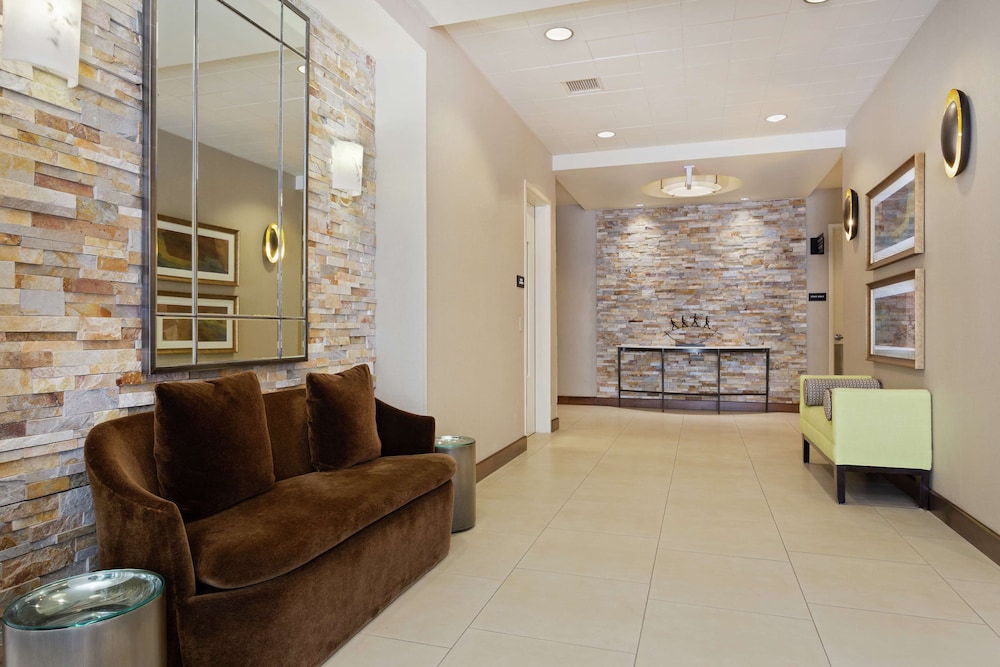 Hampton Inn Suites Orlando Downtown South Medical Center 11/46