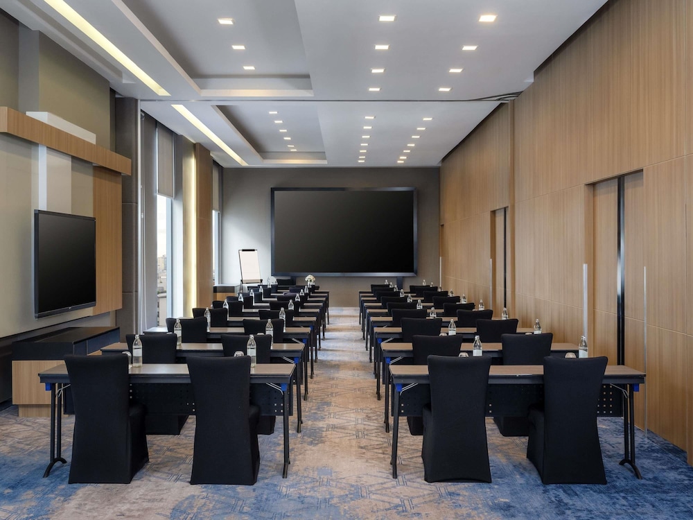 Mercure Bangkok Siam 61/74