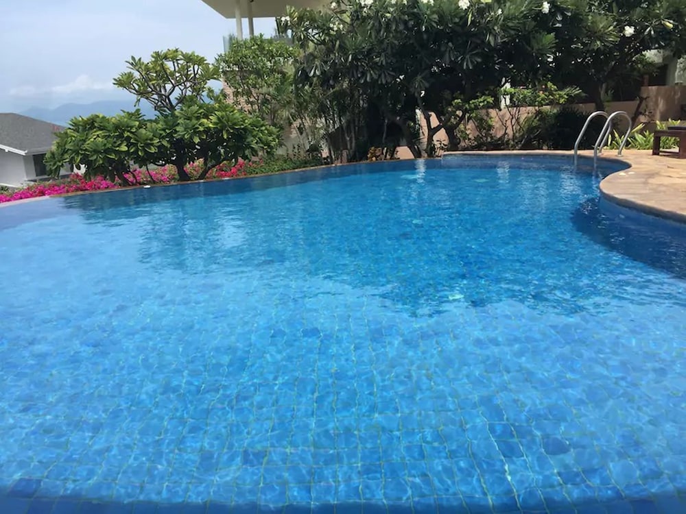 4 Bedroom Sea View - Villa Talay 55/56
