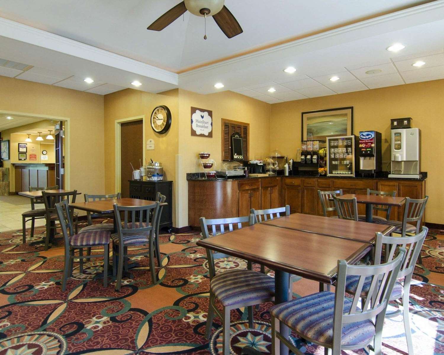 Affordable Suites Rogers/Bentonville, AR 13/19
